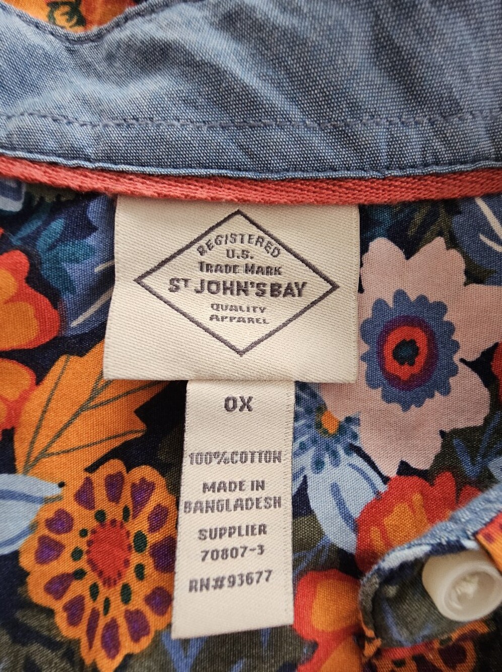 St. John's Bay Button Down Floral Top Size OX - Picture 2 of 6